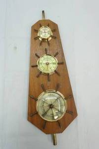lot 544 image: Vintage Nautical Thermometer Barometer