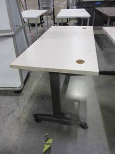 lot 220 image: HERMAN MILLER ROLLING WORK TABLE