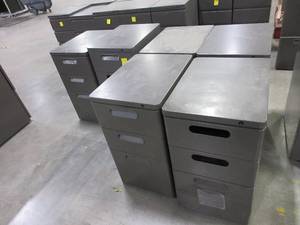 lot 231 image: HERMAN MILLER FILE PEDESTALS