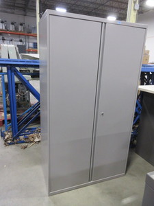 lot 246 image: METAL 2 DOOR CABINET