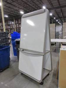 lot 120 image: BRETFORD ROLLING WHITE BOARDEASEL