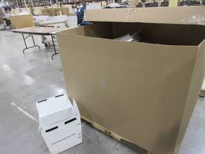 lot 130 image: USED PLASTIC TOTES
