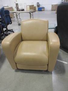 KIMBALL / NATIONAL FURNITURE "RENO" CLUB CHAIR