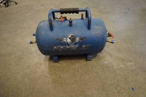lot 12 image: Eagle 10 Gallon Portable Air Tank