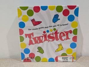 lot 45 image: BRAND NEW TWISTER GAME