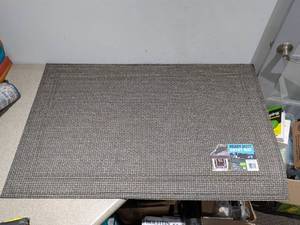 lot 112 image: NEW APACHE MILLS MANHATTAN CHELSEA HEAVY DUTY ENTRY MAT 30x47
