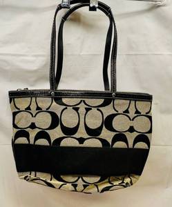 lot 10 image: Coach Signature Collection Black Tote Handbag & Wallet