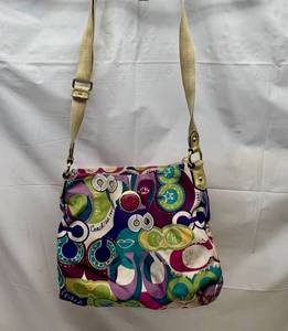 lot 16 image: Coach Poppy Collection C Graffiti Crossbody Bag