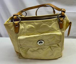 lot 20 image: Coach Signature C Embossed Patent Leather Satchel Bag