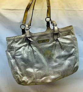 Coach Gallery Leather Silver Metallic Shoulder Handbag