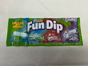 lot 30 image: 36 Fun Dips