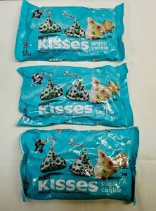 lot 36 image: 3x 9oz Hersheys Kissess-Sugar Cookie