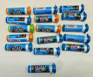 lot 43 image: 16x 1.08oz m&m Minis-plain