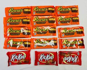 lot 67 image: 12x Reeces Peanut Butter Cups& 3 KitKats