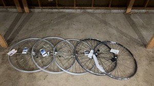 lot 127 image: Set of 5 Bicycle Wheels with Quick Release
