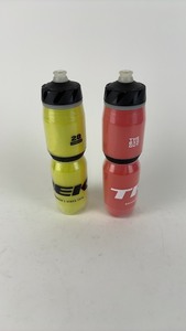 lot 518 image: Set of 2 TREK 28 Ounce Water Bottles