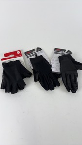 lot 529 image: Set of 3 Mens Cycling Gloves Including Bontrager and Lizard Skins