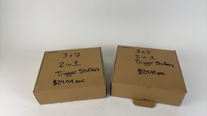 lot 551 image: Pair of 3x7 2-in-1 Shimano Trigger Shifters