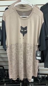 lot 584 image: Fox Racing Mens Ranger Jersey in Beige and Black, Size LARGE