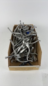 lot 633 image: Box of Mixed Bicycle Brake Levers