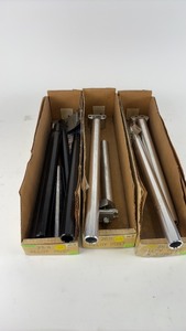 lot 643 image: Assorted Alloy Seat Posts