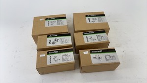 lot 684 image: Set of 6 MicroSHIFT Bicycle Shifters and Derailleurs