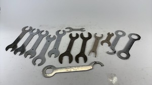 lot 706 image: Set of 13 Park Tool Bicycle Wrenches