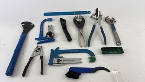 lot 707 image: Set of Bicycle Tools and Maintenance Equipment