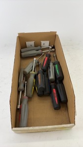 lot 723 image: Collection of 10 Mixed Screwdrivers
