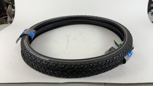 lot 174 image: Schwalbe Marathon Winter Plus Bike Tire 42-622 28x1.50 700x40C