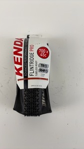 lot 223 image: Kenda Flintridge Pro 700 x 45c Tubeless Bike Tire