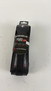 lot 224 image: Hutchinson Intensive 2 Bike Tire 700x25c Tubeless