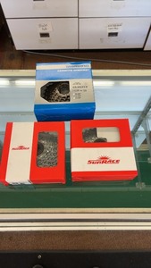 lot 265 image: Lot of 3 Bicycle Cassette Sprockets including Shimano and SunRace