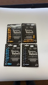 lot 332 image: Set of 4 Peatys Tubeless Valves - 80mm