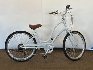 lot 12 image: Electra Townie 7-Speed Cruiser Bicycle with 24 Wheels - NEW - $599 MSRP