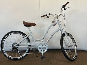 lot 13 image: Electra Bicycle Co White Cruiser Bicycle - NEW - $599 MSRP