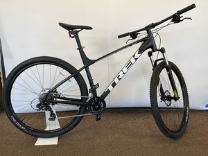 lot 28 image: Trek Marlin 4 XL Mountain Bike - NEW - $579 MSRP