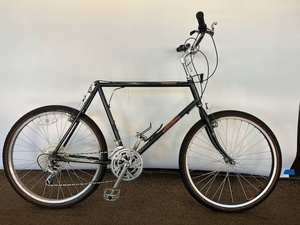 lot 49 image: Raleigh Mountain Tour Seneca Vintage Mountain Bike