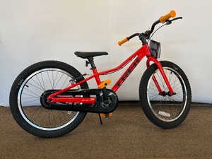lot 23 image: Trek Precaliber 20 Kids Bike in Red - NEW - $350 MSRP