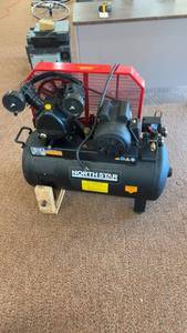 lot 9 image: NorthStar Electric Air Compressor 20 Gallon