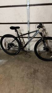 lot 73 image: Kent Trouvaille Mountain Bike with Aluminum Frame