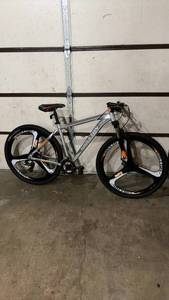 lot 74 image: Gioucton Mountain Bike with Alloy Wheels