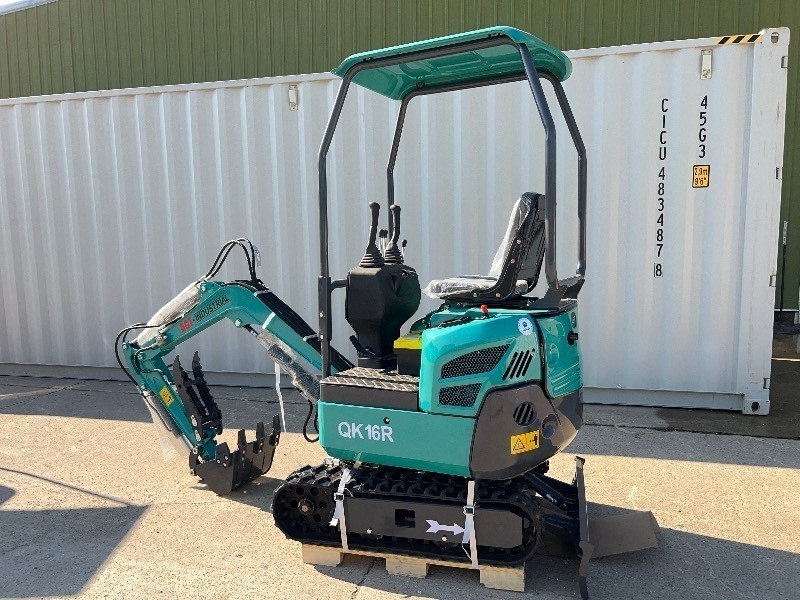 lot 4695 image: 2024 AGT Mini Excavator with Powered Thumb (QK16R)