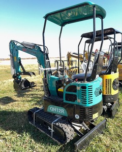 lot 4189 image: 2024 AGT Mini Excavator (QH12R)