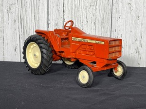 lot 906 image: Allis Chalmers 190 Bar Grille Vintage 116 Tractor