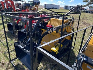 lot 3335 image: 2024 AGT Compact Track Loader (MX-CRT23)