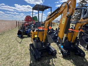 lot 4233 image: 2024 AGT Mini Excavator (MX12RX)
