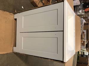 lot 25 image: Bathroom Vanity Damaged  Customer Returns See Pictures