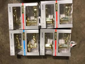 lot 39 image: Lot of Assorted Door Handles Various Models and Conditions     Customer Returns See Pictures