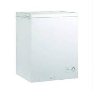 lot 36 image: Vissani 4.9 cu. ft. Manual Defrost Chest Freezer with LED Light Type in White Garage Ready   Customer Returns See Pictures